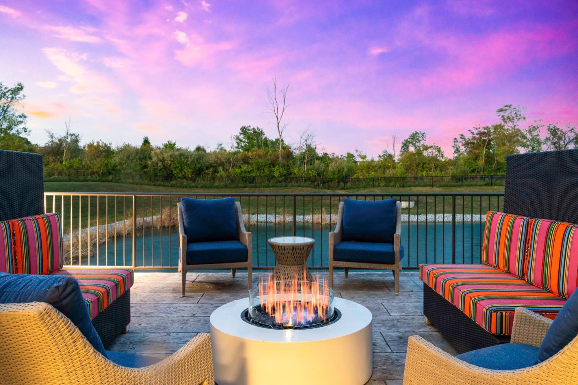 Home2 Suites By Hilton Fort Wayne North Sunnybrook Acres Екстер'єр фото